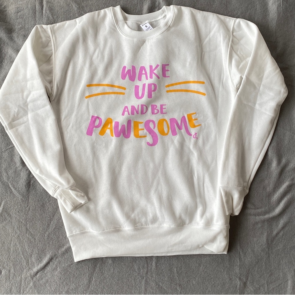 White sweatshirt